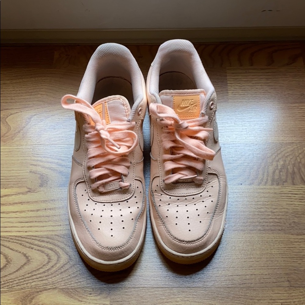 nike pink air force 1s